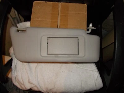 2002-2006 MERCEDES-BENZ W203 C230 FRONT RIGHT SUN VISOR GRAY OEM -PASSENGER SIDE - Image 1 of 3