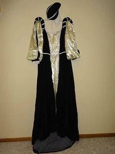 Renaissance Royal Queen Women's Costume Regal Black Gown Medieval Dress Velvet - Picture 1 of 4