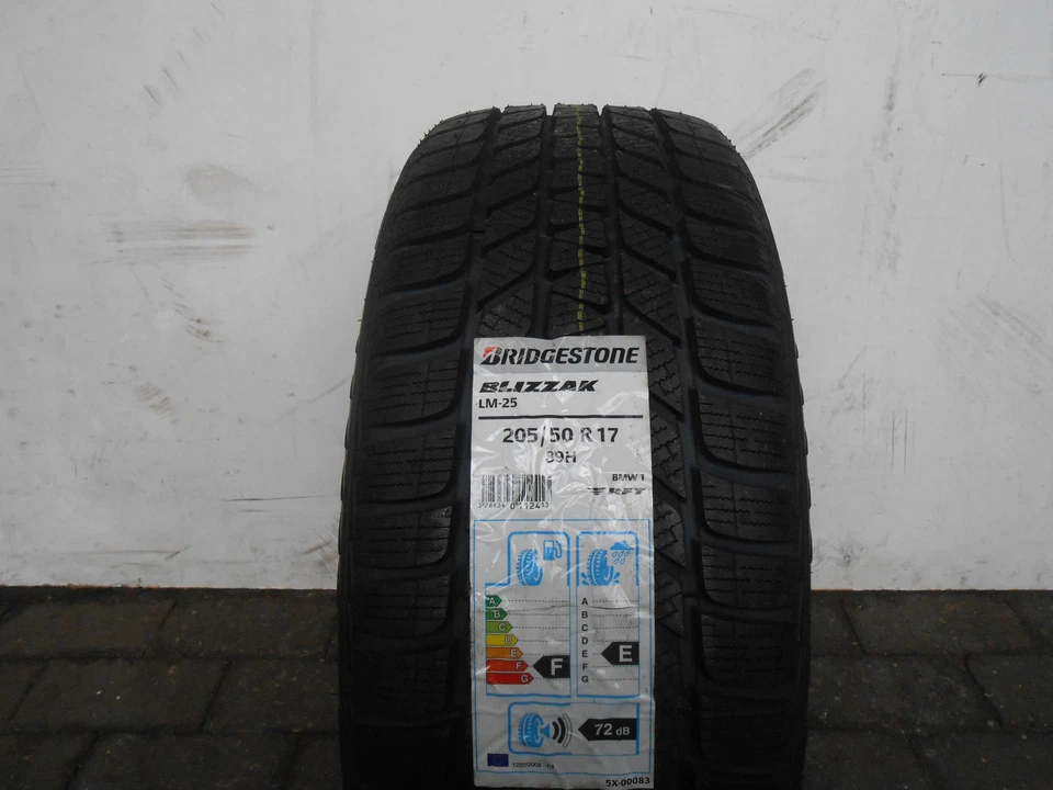 1 Winterreifen Bridgestone Blizzak LM-25 Runflat 205/50R17 89H  - Bild 1 von 1