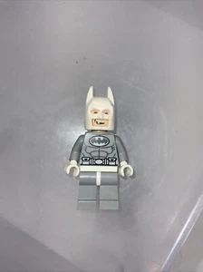 Minifigura blanca de Lego Arctic Batman - Imagen 1 de 4