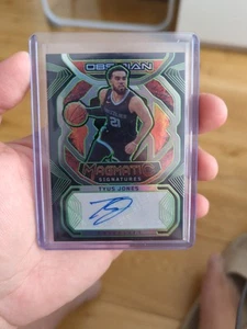 2022-23 Panini Obsidian Tyus Jones Auto Magmatiche Firme Verde Incisione Elettrica - Foto 1 di 2