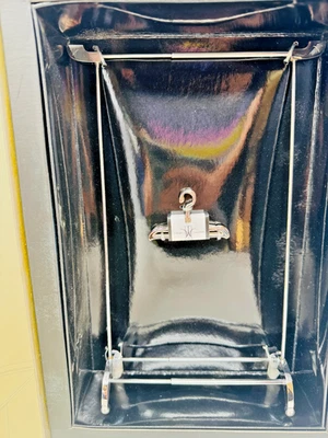 Integrity Toy Ultra LE Fashion Royalty Loft Modern Décor Garment Rack W/ Hangers - Image 1 of 4