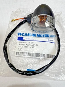 NEW Genuine Daelim VL125 Daystar Left Hand Front Indicator 33450-BA1-0120 - Picture 1 of 5
