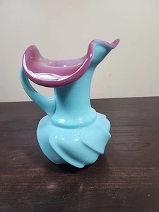 Fenton Kunstglas Flieder Türkis Milchglas Gefasst Wave Crest Swirl Krug 6 1/2" - Bild 1 von 13