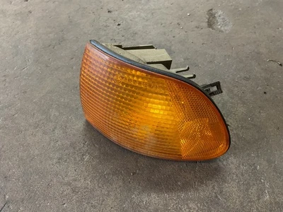 Luz intermitente marcador esquina izquierda BMW E38 740iL 95-98 63138361005 OEM b51a Foto 1 de 4