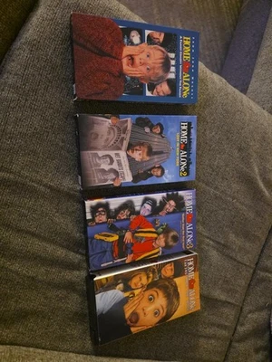 Home Alone VHS Lot 1 2 3 4 Foto 1 de 4