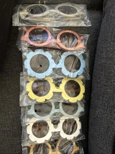 Kids Sunglasses Lot O7 Assorted Colors New - Picture 1 of 1