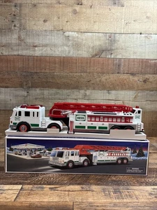 Hess 2000 Leuchtspielzeug Feuerwehrauto LKW Vintage Neu Originalverpackt - Bild 1 von 11