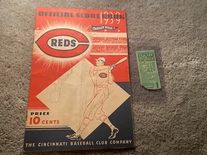 1939 PROGRAM w 2 AUTOG + 1 TICKET STUB CINCINNATI REDS CROSLEY FIELD Look @ PICS - Picture 1 of 15