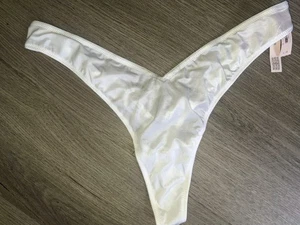 Tanga panty con tiras VS anillo tórico nuevo grande blanco plz leer - Imagen 1 de 5