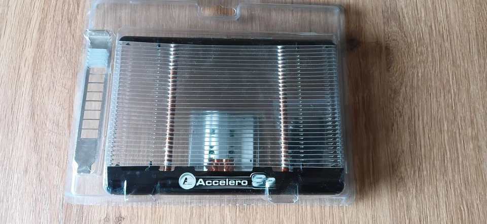 Arctic Cooling Accelero S2 - Grafikkartenkühler - rar - Bild 1 von 2