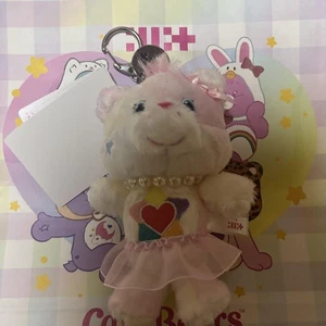 Care Bears x ILLIT WONHEE Ver. True Heart Bär weicher Schlüsselanhänger offiziell selten mit Etikett - Bild 1 von 6