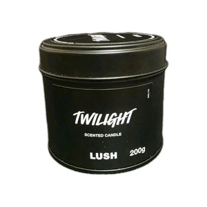 LUSH TWILIGHT - Candela profumata stoppino singolo - 200g ⭐️⭐️⭐️⭐️⭐️ - Foto 1 di 3