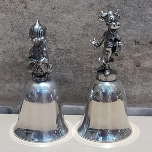 New England Disney Campane Placcate Argento Peltro Skunk Clarabelle Mucca Campana Figura - Foto 1 di 11
