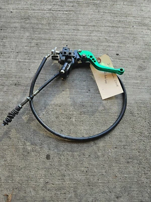 Kawasaki Ninja ZX10R 2006 2007 montaje de palanca de embrague izquierdo montaje de percha de pista usado Foto 1 de 4