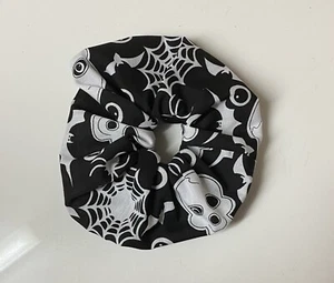 Handmade scrunchie Black and white Skull and Spider Web print - Picture 1 of 4