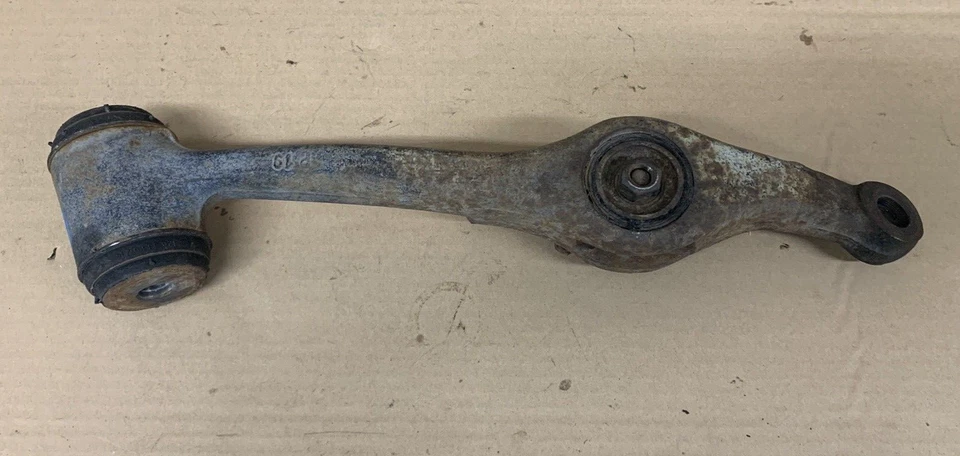 1989 Mercedes-Benz W126 300SE Front Left Lower Control Arm Foto 1 de 4