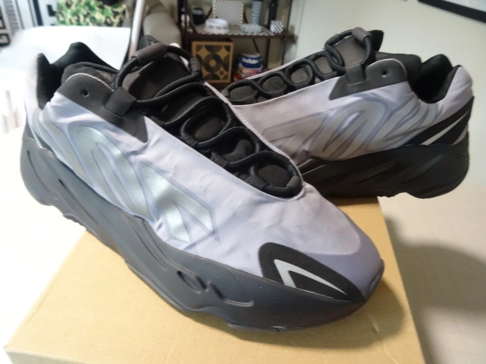 Adidas Yeezy Boost 700 MNVN Geoda Talla 11 PARA HOMBRES GW9526 - OG TODO VNDS - SUPER LIMPIO Foto 1 de 4