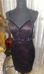 Elegant Guess Neu mit Etikett schwarz und lila Spitze Kleid Guess Größe: 8 - Bild 1 von 8
