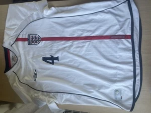 ENGLAND HOME SHIRT 2001-2003 SIZE LARGE. PLAYER: GERRARD - Picture 1 of 4