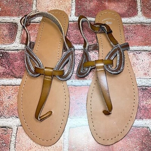 Neue braun/silberne Gap Leder T-Riemen Zehenstegsandalen Größe 9 - Bild 1 von 6