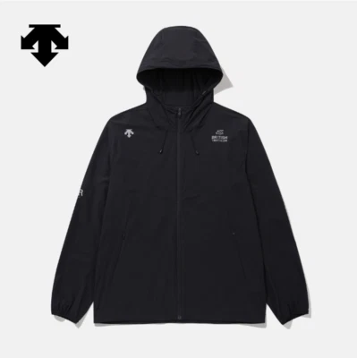 DESCENTE BRITISH TRIATHLON Lightweight Stretch Jacket BLACK ASIAN FIT - Image 1 of 4