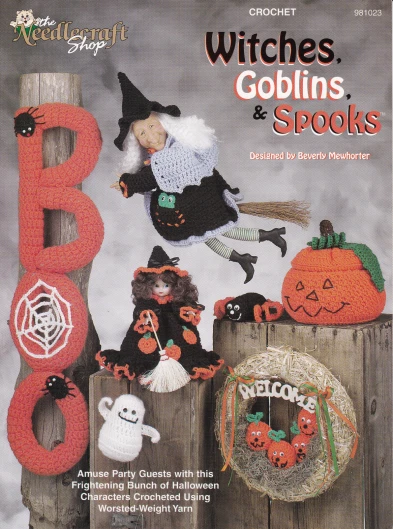 Witches Goblins & Spooks Crochet Wreath Wall Hanging Ghost Pumpkins Candy Dish - Image 1 of 1