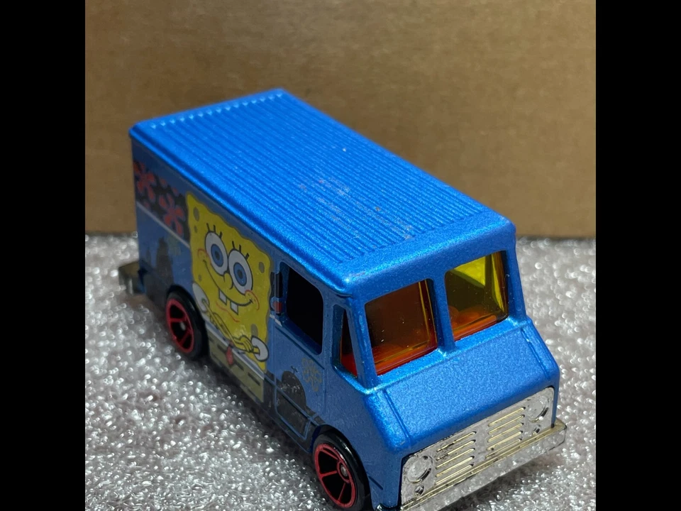 Hot Wheels SpongeBob Square Pants diecast Hotwheels Delivery Truck 1/64 - Image 1 of 4