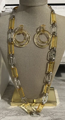 Juego de collar y pendientes de cadena de eslabones tono plata MICHAEL KORS Lucite Foto 1 de 4