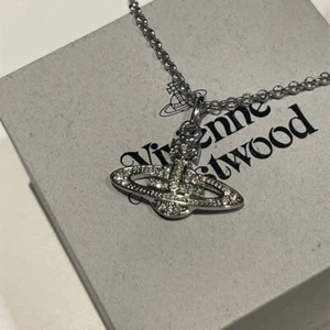 Vivienne Westwood Silver ORB Chain Necklace Silver Saturn Pendant w/ packaging