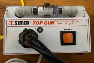 Pistola sopladora neutralizadora estática Simco F10 4002663 115 VCA 60Hz 0,3A Foto 1 de 4