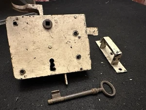 Antique Early 1800s Rim Lock with Keeper and Original Key - Working Condition - Picture 1 of 10