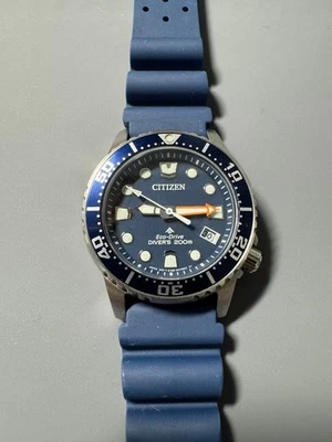 Citizen Promaster MARINE Eco-Drive EO2021-05L relógio feminino mergulhador solar 200m usado - Imagem 1 de 4