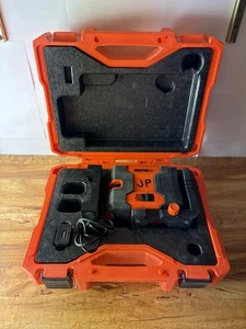 JOHNSON LEVEL JLD300-GN2D - GreenBrite Cross-Line & 2 Dot Laser - Picture 1 of 16