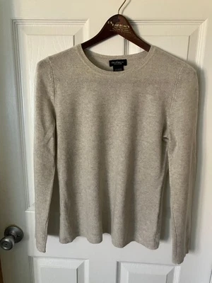 CASHMERE Lord & Taylor Gray Ladies' Cozy Casual Knit Sweater/Pullover  Size M/M - Image 1 of 4