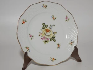 PREZIOSO HEREND ANTICO 1943 PIATTO DESSERT 20 CM PETIT BOUQUET DE ROSES ## - Foto 1 di 6