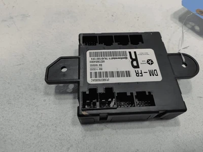 2014-2020 吉普切诺基右前乘客门控制模块 — 第 1/4 张图片