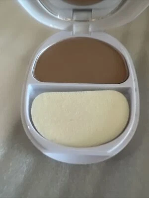 Covergirl Ready Set Gorgeous 305-310 Med/DEEP - Image 1 of 4