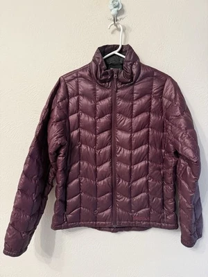 Marmot 800 Fill Goose Down Women’s Size L Puffer Jacket Burgundy  - Image 1 of 4