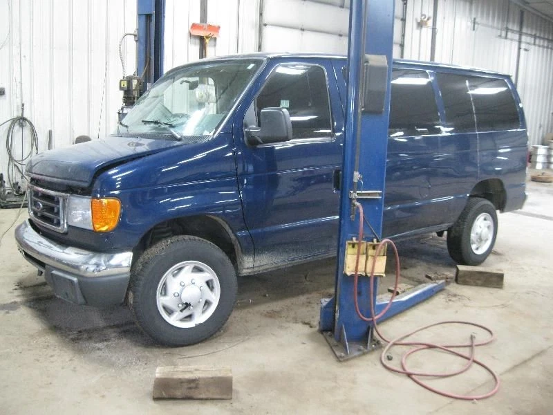 Fuel Pump Assembly Front Of Rear Axle Fits 05-08 FORD E150 VAN 115246 - Image 1 of 4