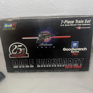 1999 Revell DALE EARNHARDT #3 25th GM Goodwrench 1/64 Scale 7 Piece HO Train Set - Picture 1 of 2