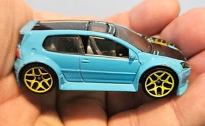 Hot Wheels 2008 Volkswagen Golf GTI loose diecast played 18 after arriving fast - Picture 1 of 5