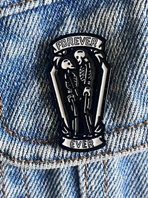 “Forever Ever” Goth Skeleton Kissing Coffin Enamel Pin - Excellent Condition - Image 1 of 4