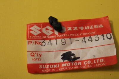 NUEVA PIEZA COJÍN VELOCÍMETRO SUZUKI GN250 # 34191-44310 Foto 1 de 2