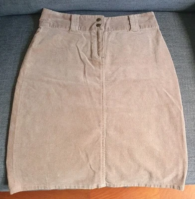 Ladies Skirt - Image 1 of 4
