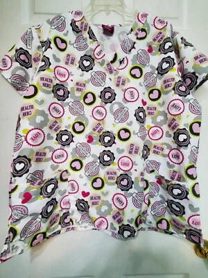 DIVINE CURVES SCRUB TOP size 1X (XL)-Pastel/White Health Hero-Chest 25.5"/L29.5 - Image 1 of 4