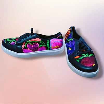 Embrodered Tennis Shoes Vans Style Black Made in Mexico, US Size 6 - Image 1 of 4