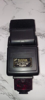 SUNPAK Auto 433 AF Thyristor Flash for Canon Cameras ,Tested - Image 1 of 4