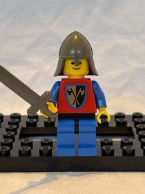 Lego Crusader Axe Knight Minifigure Castle cas108 6062 6080 CMF Lot Rare Vintage
