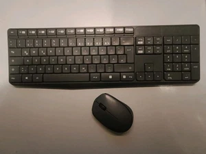 Logitech MK235 Kabelloses Set mit Tastatur und Maus QWERTZ Deutsch - Bild 1 von 5
